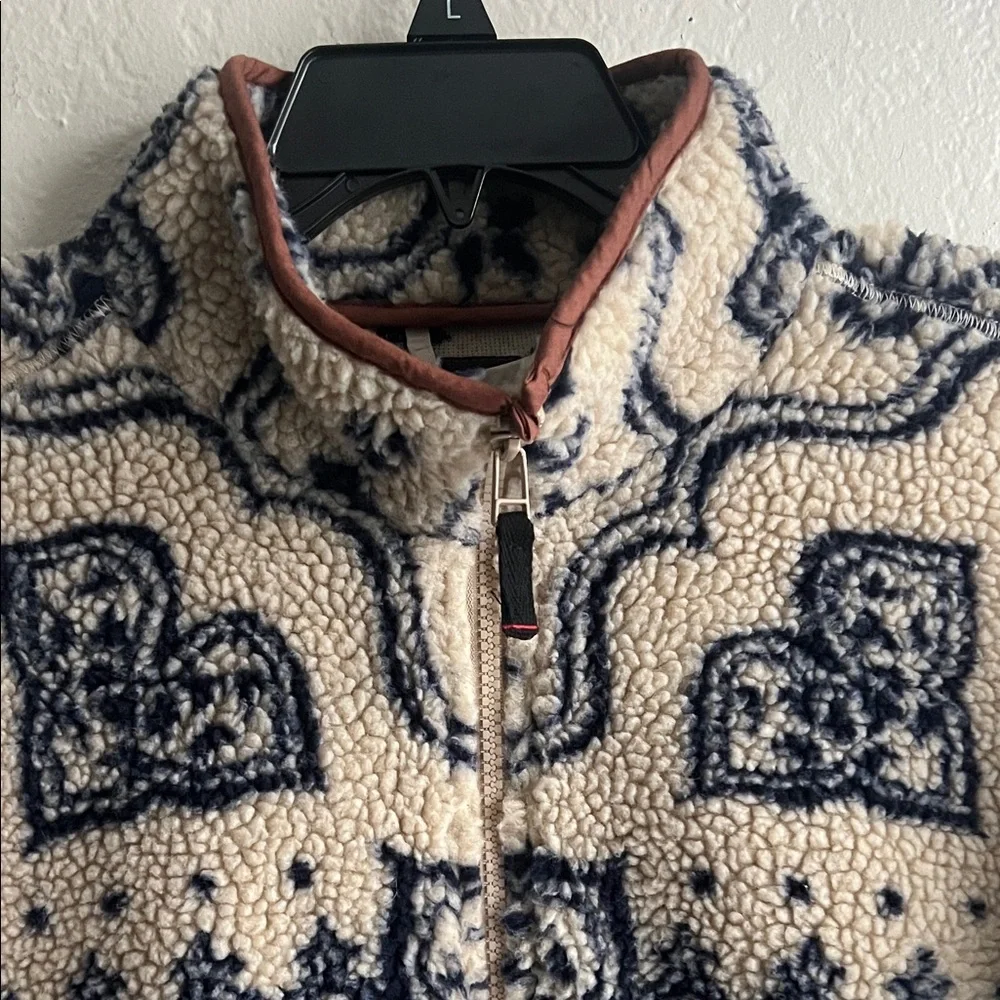 BDG Beige and Navy Patterned Jacket - Picture 6 of 16